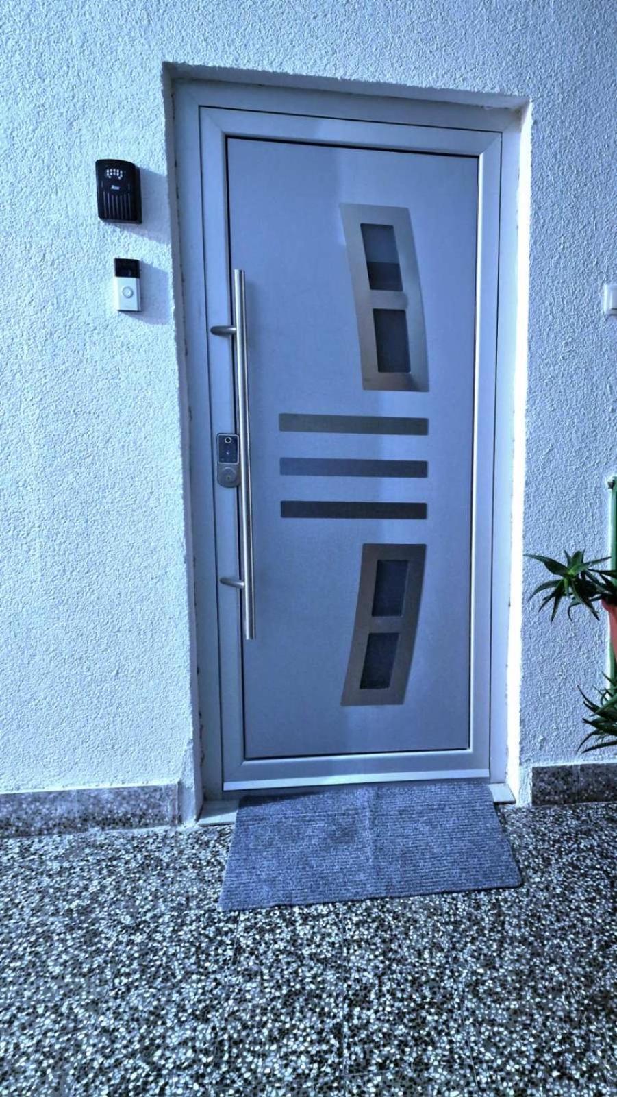 דובוי Apartment Sekulic מראה חיצוני תמונה